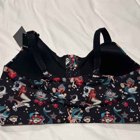 NWT Torrid Active High Impact Wireless Zip Front Tattoo Print Sports Bra 42DD - Picture 2 of 5
